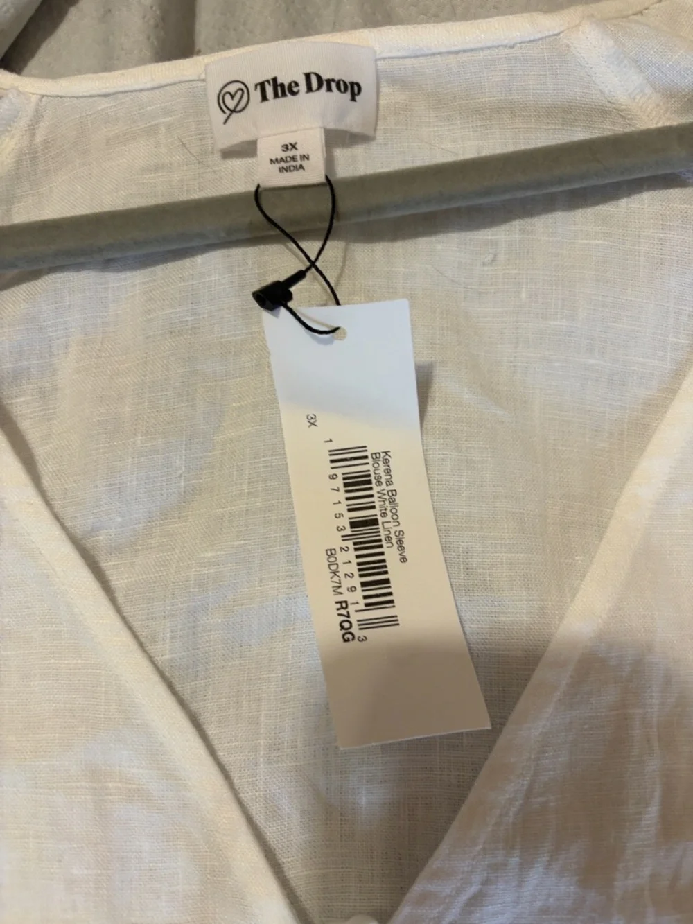 Lightweight White Women’s Swim Coverup Tunic - Picture 3 of 3